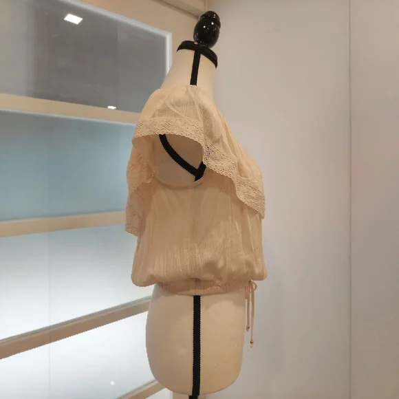 Cuess,Cream Cap Sleeve Blouse with Ruffled Tie Front - Picture 3 of 6